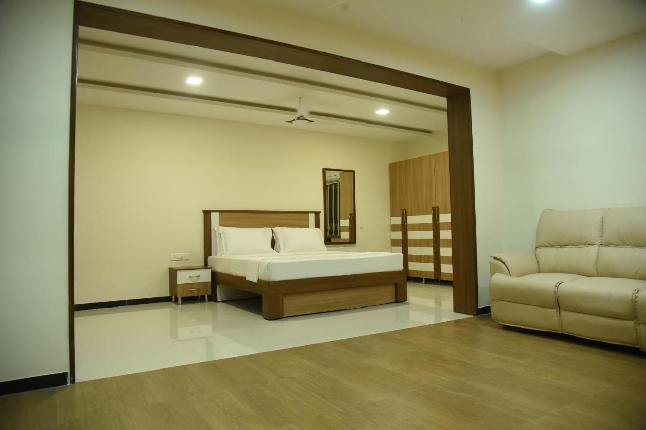 Santhoshpuri Hotel Coimbatore Ngoại thất bức ảnh